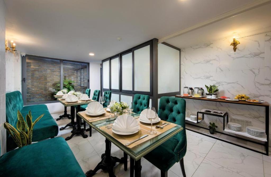 Gatsby Central Hotel Hanoi Exterior photo